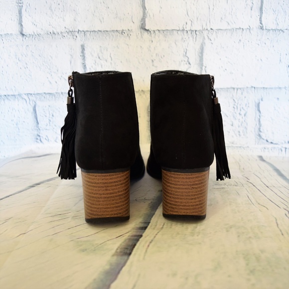 Ankle Booties Black Perforated Tassel Zip Open Toe - Picture 5 of 7